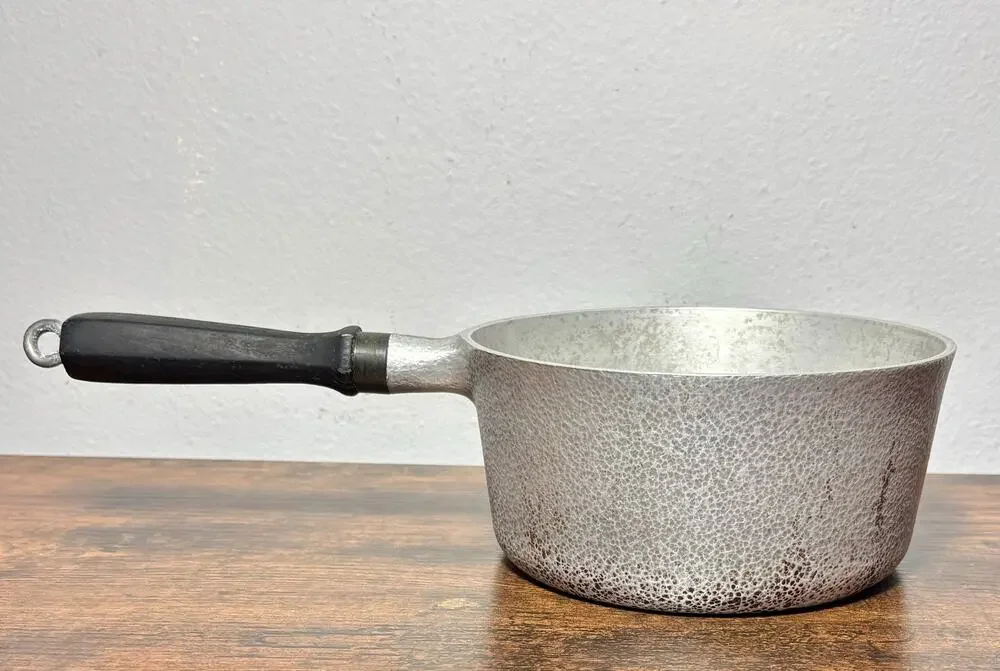 Vintage1950s Club Hammered Aluminum Saucepan 2 QT Silver Hammercraft Cookware
